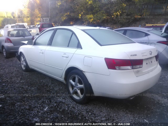 5NPEU46F07H271697 - 2007 HYUNDAI SONATA SE/LIMITED WHITE photo 3