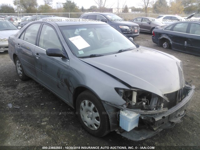 JTDBE32K853033389 - 2005 TOYOTA CAMRY LE/XLE/SE GRAY photo 1