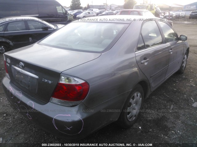 JTDBE32K853033389 - 2005 TOYOTA CAMRY LE/XLE/SE GRAY photo 4