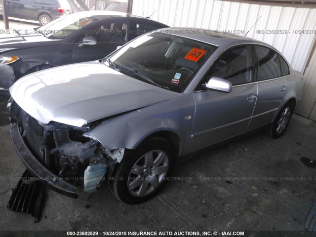WVWRH63B02P440245 - 2002 VOLKSWAGEN PASSAT GLX 银色 照片 2
