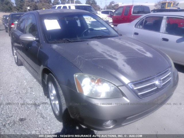 1N4BL11D52C118575 - 2002 NISSAN ALTIMA SE GRAY photo 1