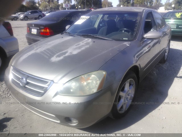 1N4BL11D52C118575 - 2002 NISSAN ALTIMA SE GRAY photo 2