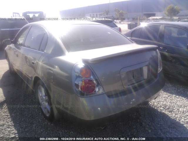 1N4BL11D52C118575 - 2002 NISSAN ALTIMA SE GRAY photo 3