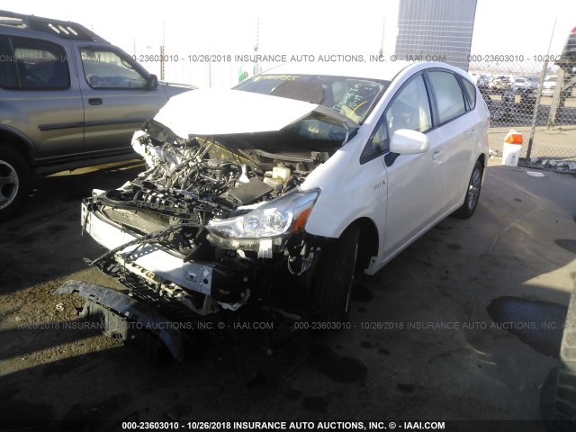 JTDZN3EU1GJ050061 - 2016 TOYOTA PRIUS V WHITE photo 2