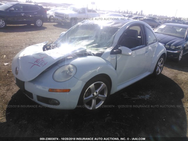 3VWRG3AG0AM029851 - 2010 VOLKSWAGEN NEW BEETLE 浅蓝色 照片 2