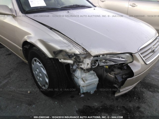 4T1BG22K7XU867697 - 1999 TOYOTA CAMRY CE/LE/XLE 棕色 照片 6