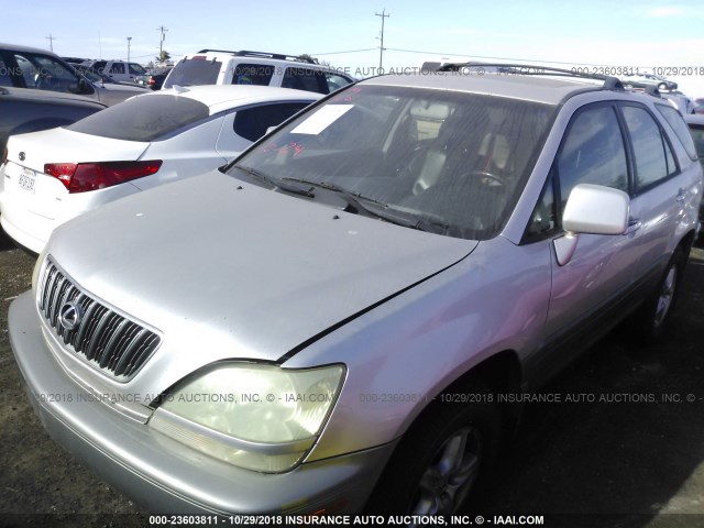 JTJGF10U020139468 - 2002 LEXUS RX 300 SILVER photo 2