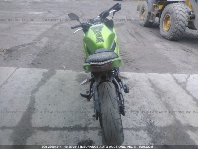 JKAEXEE12CDA04576 - 2012 KAWASAKI EX650 EC GREEN photo 6