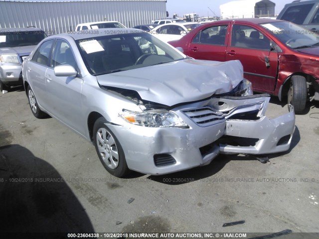 JTNBF3EK9B3006640 - 2011 TOYOTA CAMRY SE/LE/XLE ვერცხლისფერი ფოტო 1