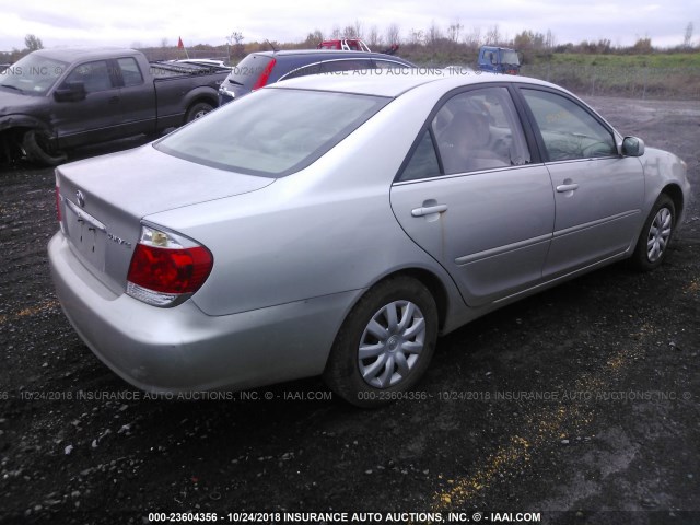 4T1BE32K85U054605 - 2005 TOYOTA CAMRY LE/XLE/SE SILVER photo 4