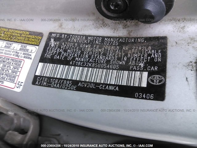 4T1BE32K85U054605 - 2005 TOYOTA CAMRY LE/XLE/SE SILVER photo 9