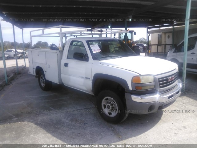 1GDHC24U75E300286 - 2005 GMC SIERRA C2500 HEAVY DUTY WHITE photo 1