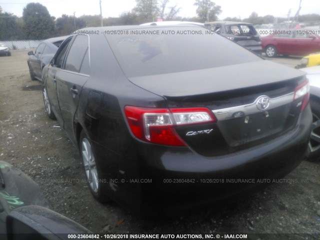 4T1BF1FK1EU792130 - 2014 TOYOTA CAMRY L/SE/LE/XLE შავი ფოტო 3