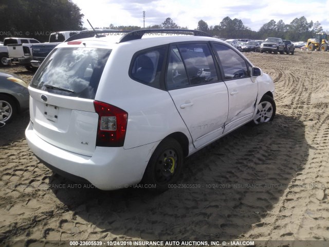 KNAFG528397256222 - 2009 KIA RONDO LX/EX WHITE photo 4