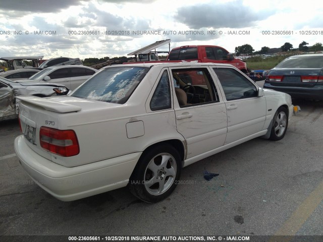 YV1LS5374W1545886 - 1998 VOLVO S70 T5 TURBO WHITE photo 4