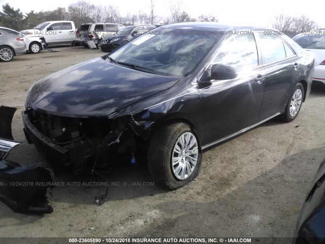 4T1BF1FK4EU347834 - 2014 TOYOTA CAMRY L/SE/LE/XLE Qara foto 2