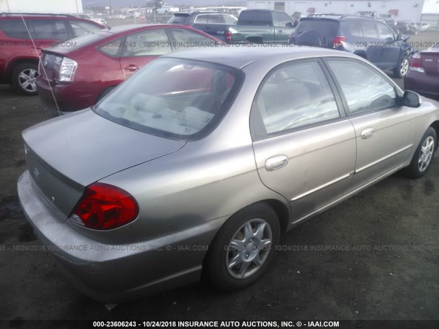 KNAFB121525109251 - 2002 KIA SPECTRA LS GRAY photo 4