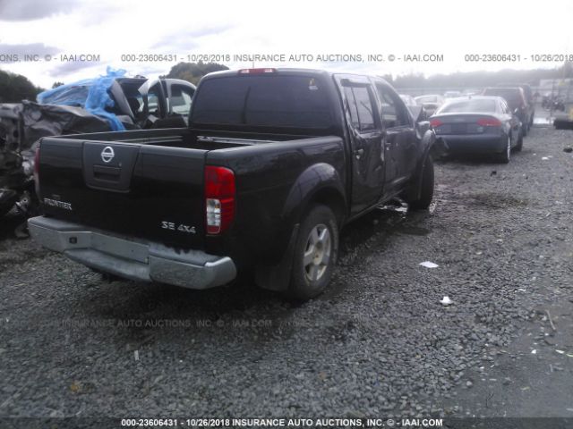 1N6AD07W88C438257 - 2008 NISSAN FRONTIER CREW CAB LE/SE/OFF ROAD BLACK photo 4