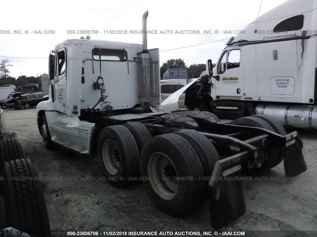 1FUJBBA802PJ88276 - 2002 FREIGHTLINER CONVENTIONAL ST120 WHITE photo 3
