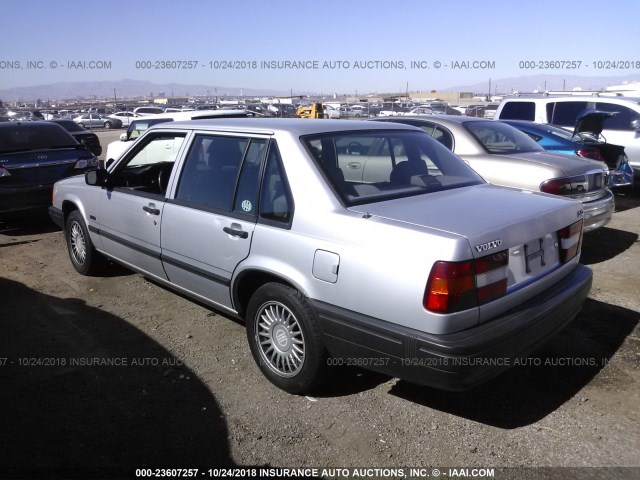 YV1JS8830P3138121 - 1993 VOLVO 940 SILVER photo 3