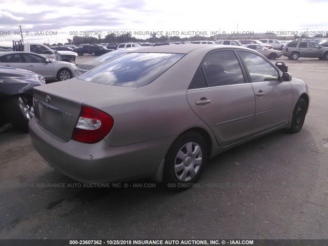4T1BE32K12U068213 - 2002 TOYOTA CAMRY LE/XLE/SE TAN photo 4