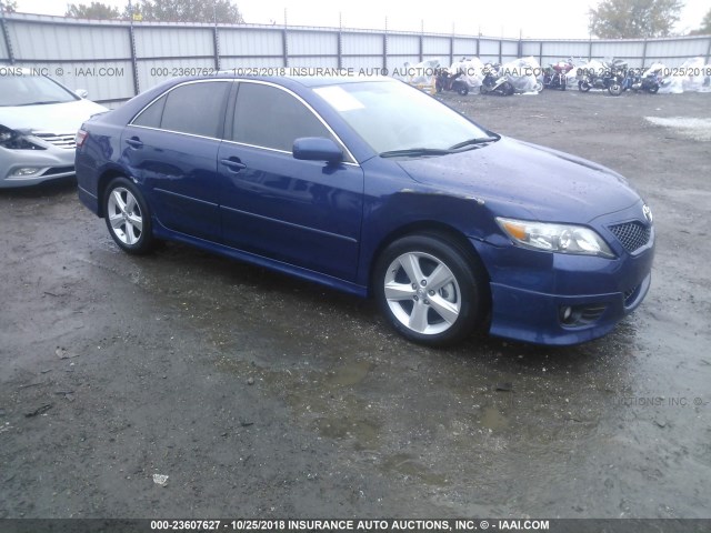 4T1BF3EK8BU598171 - 2011 TOYOTA CAMRY SE/LE/XLE BLUE photo 1