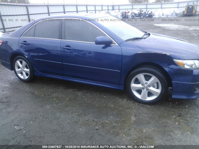 4T1BF3EK8BU598171 - 2011 TOYOTA CAMRY SE/LE/XLE BLUE photo 6