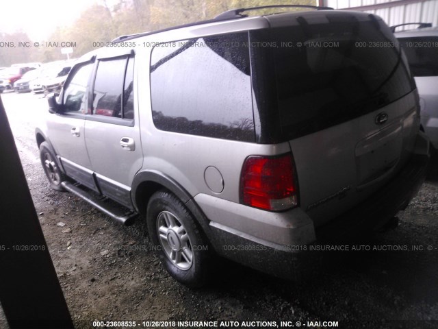 1FMFU16LX4LB80108 - 2004 FORD EXPEDITION XLT SILVER photo 3