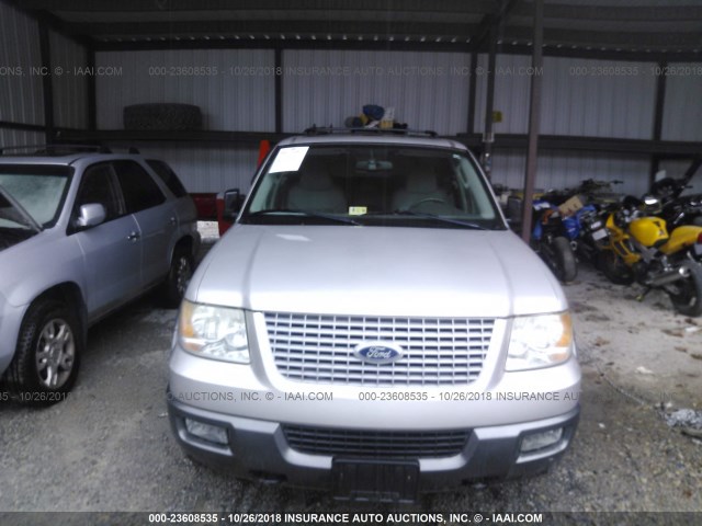 1FMFU16LX4LB80108 - 2004 FORD EXPEDITION XLT SILVER photo 6