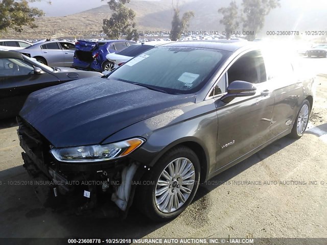 3FA6P0LU4GR385115 - 2016 FORD FUSION SE HYBRID GRAY photo 2