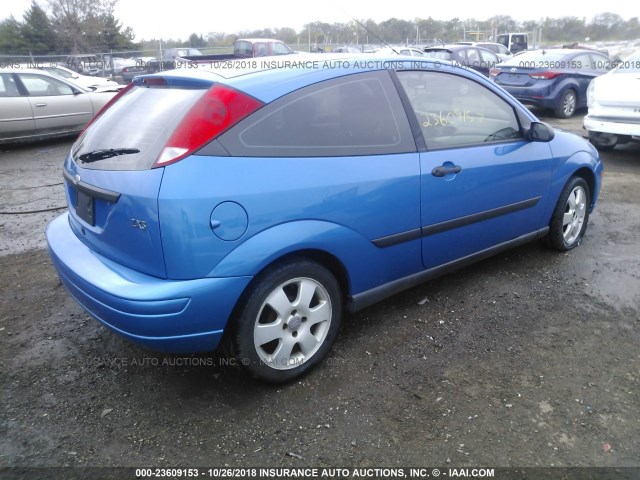 3FAFP31361R251371 - 2001 FORD FOCUS ZX3 BLUE photo 4