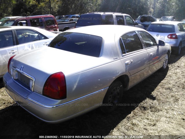 1LNHM82W33Y640275 - 2003 LINCOLN TOWN CAR SIGNATURE TAN photo 4