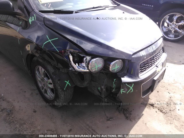 1G1JA5SH9C4174253 - 2012 CHEVROLET SONIC LS 黑色 照片 6