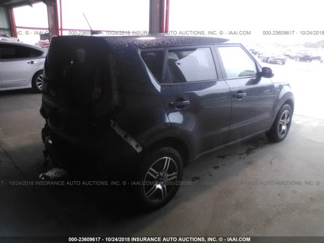 KNDJX3A55G7390235 - 2016 KIA SOUL ! GRAY photo 4