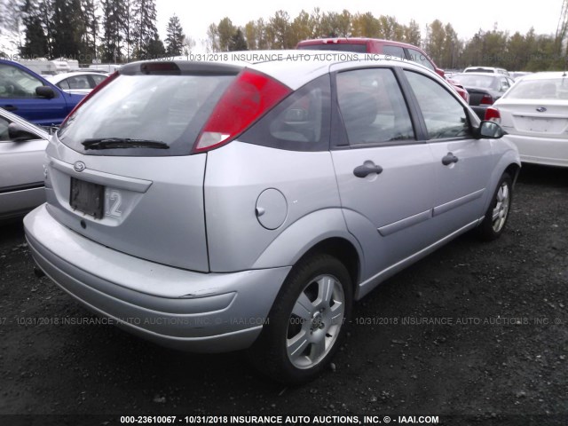 1FAFP37N27W113809 - 2007 FORD FOCUS ZX5/S/SE/SES SILVER photo 4