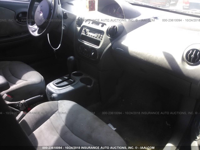 1G8AJ52F64Z157463 - 2004 SATURN ION LEVEL 2 WHITE photo 5