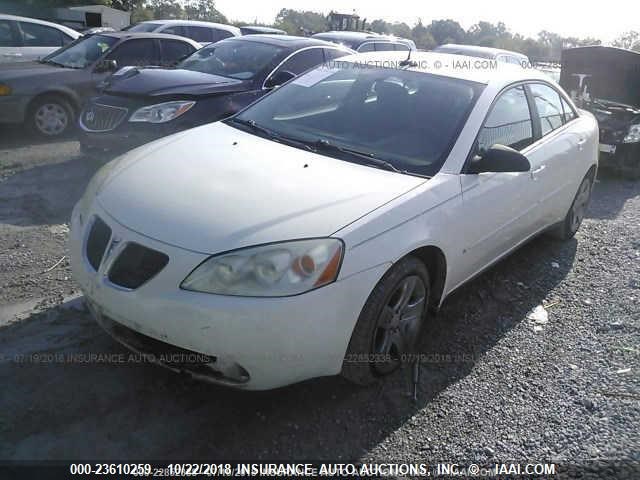 1G2ZG57BX84202697 - 2008 PONTIAC G6 WHITE photo 2