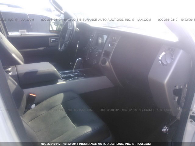 1FMJU2AT7HEA62390 - 2017 FORD EXPEDITION LIMITED WHITE photo 5