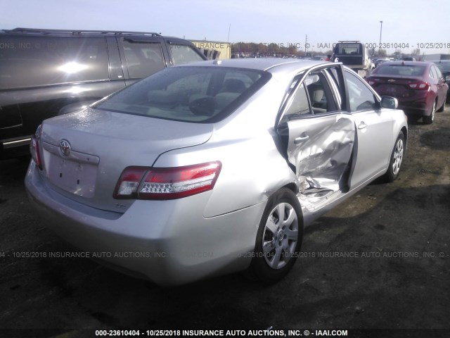 4T1BF3EK4AU512742 - 2010 TOYOTA CAMRY SE/LE/XLE SILVER photo 4