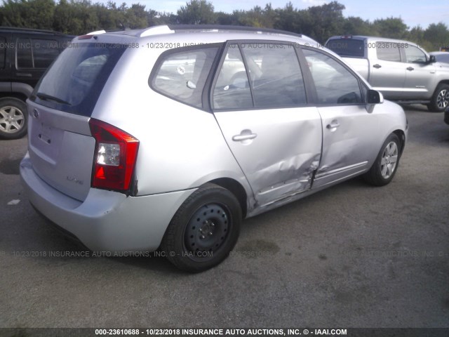 KNAFG526377120975 - 2007 KIA RONDO LX/EX SILVER photo 4