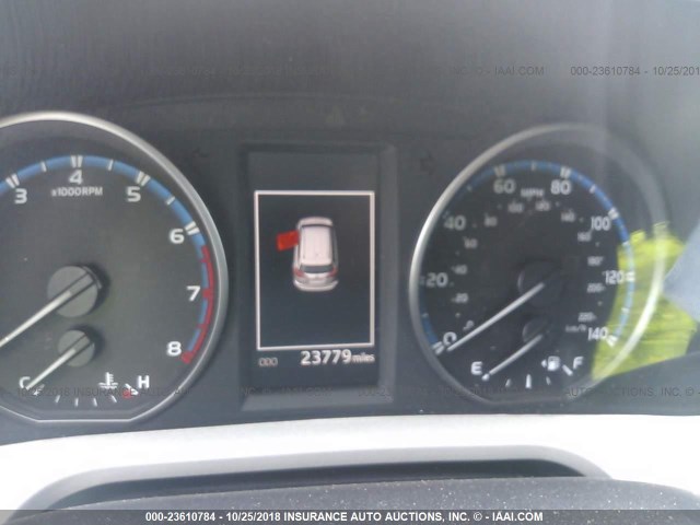 2T3RFREV6JW748974 - 2018 TOYOTA RAV4 ADVENTURE/XLE SILVER photo 7