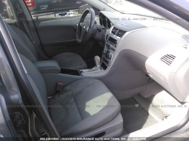 1G1ZA5EB6A4162682 - 2010 CHEVROLET MALIBU LS 灰色 照片 5