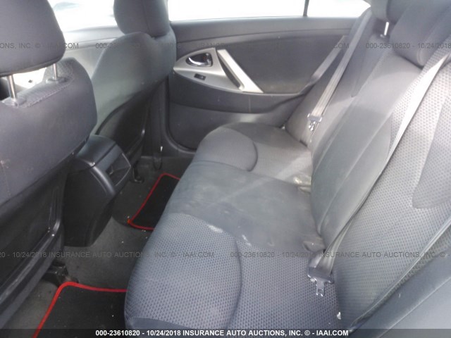 4T1BF3EK0AU075340 - 2010 TOYOTA CAMRY SE/LE/XLE შავი ფოტო 8