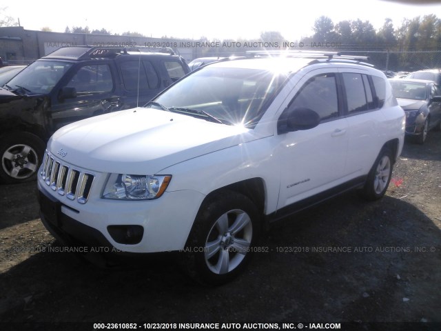1C4NJDEB8CD584505 - 2012 JEEP COMPASS LATITUDE თეთრი ფოტო 2