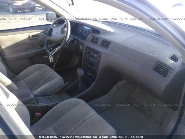 JT2BG22K3X0364513 - 1999 TOYOTA CAMRY BEIGE photo 5