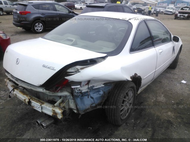 19UYA2251XL012186 - 1999 ACURA 3.0CL WHITE photo 4