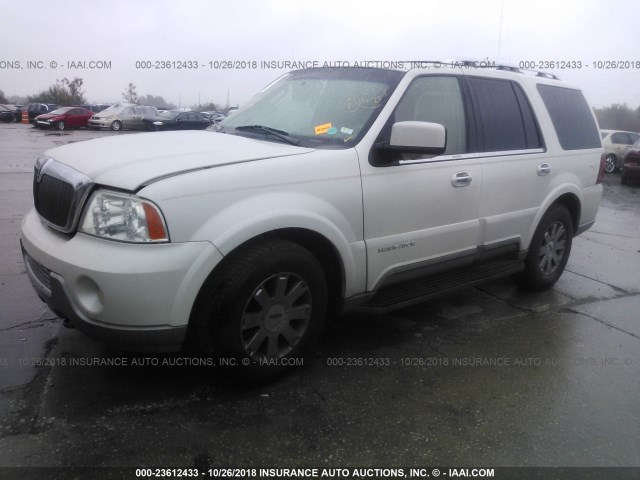 5LMFU27R14LJ40036 - 2004 LINCOLN NAVIGATOR Ақ фото 2