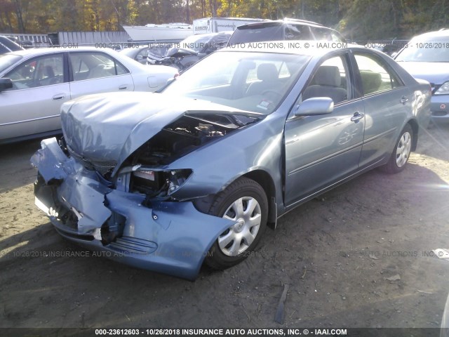 4T1BE32K72U578792 - 2002 TOYOTA CAMRY LE/XLE/SE BLUE photo 2