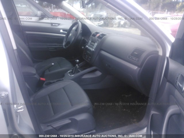 3VWEF81K07M077989 - 2007 VOLKSWAGEN JETTA WOLFSBURG 银色 照片 5