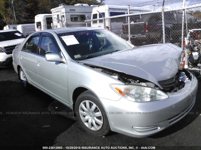 4T1BE32K74U789574 - 2004 TOYOTA CAMRY LE/XLE/SE SILVER photo 1